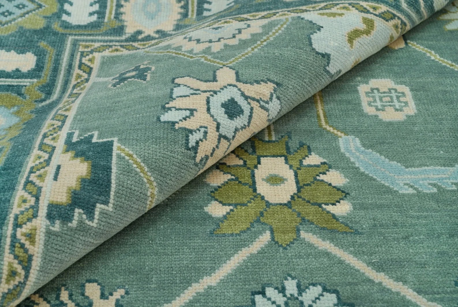 Heritage Vine Oushak Rug